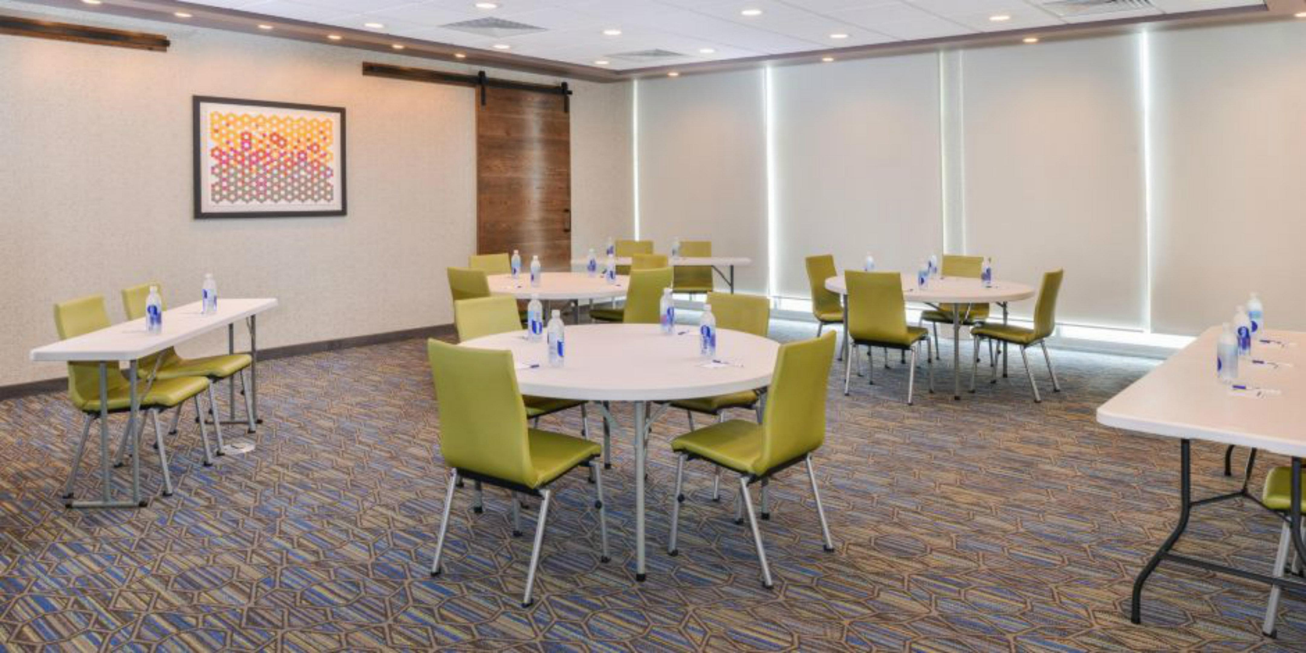 Holiday Inn Express - Alliance By Ihg Exterior photo