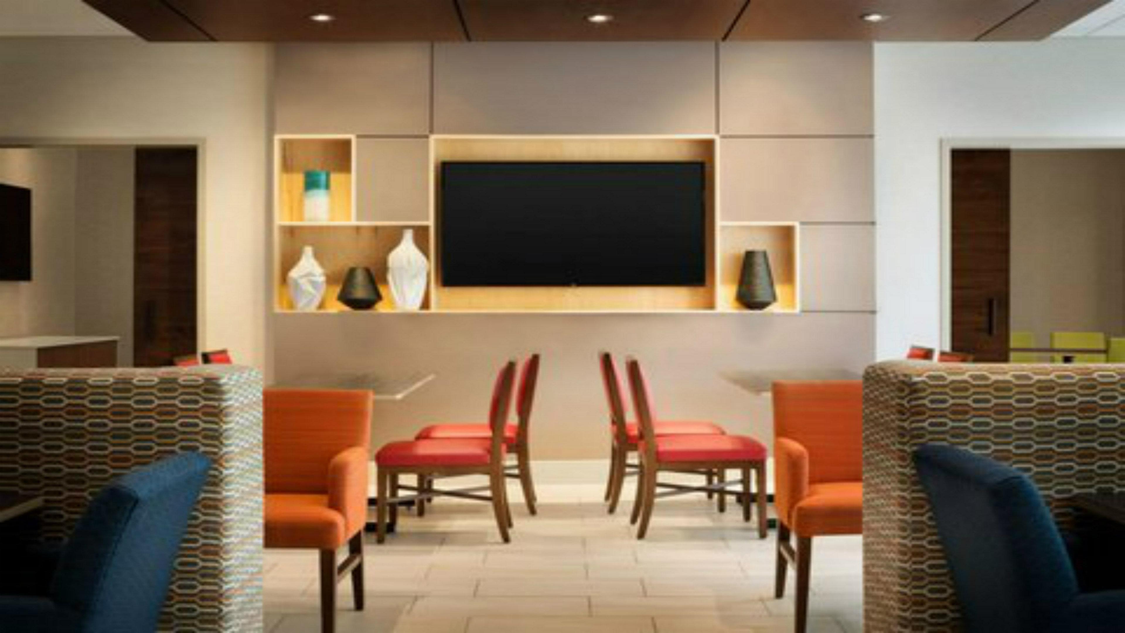 Holiday Inn Express - Alliance By Ihg Exterior photo